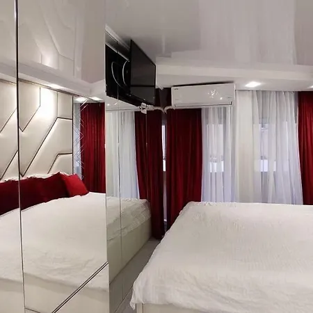 Cool Apartment *